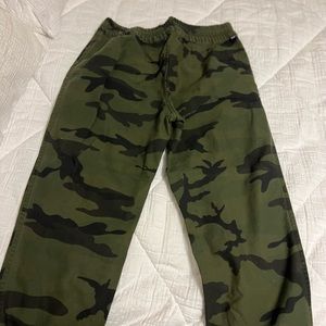 TNA Camo Joggers, large